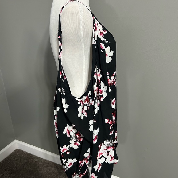Torrid women’s size 4X Georgette, floral, print, cold, shoulder top - Picture 6 of 12